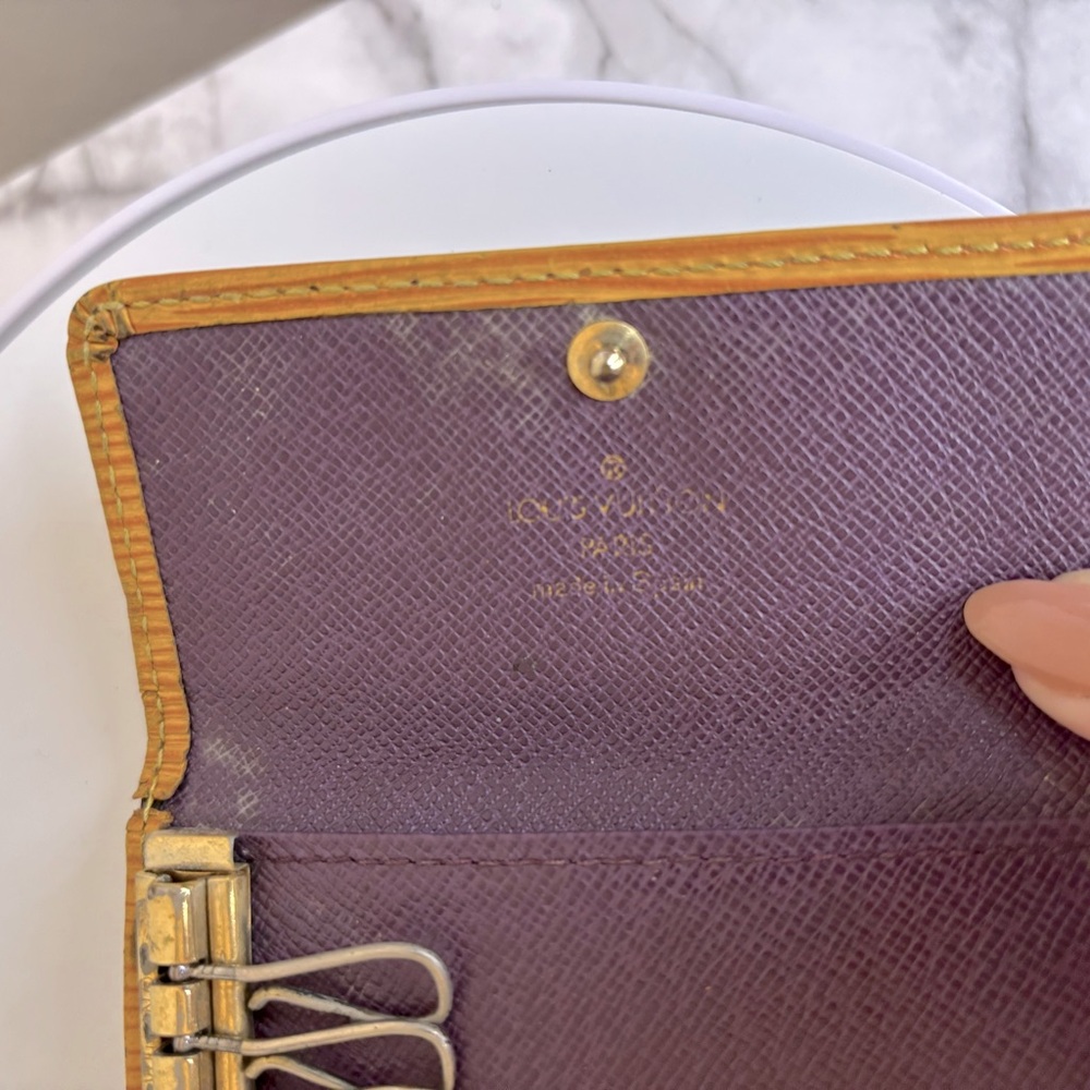 Louis Vuitton Yellow Epi Leather Key‎ Holder - Picture 9 of 13